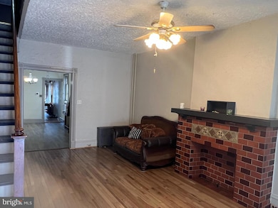 840 N 11th St, Reading, PA 19604 - photo 2