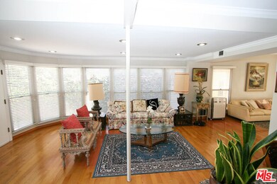 2208 Wellington Rd, Los Angeles, CA 90016 - photo 5