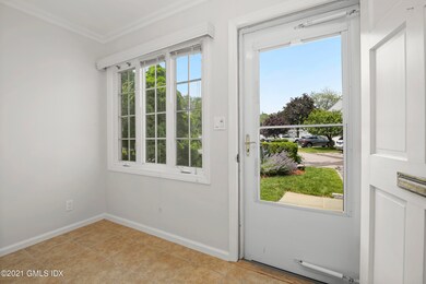 17 Le Grande Ave unit 9, Greenwich, CT 06830 - photo 2