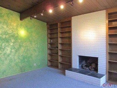 Other side of the living Rm.