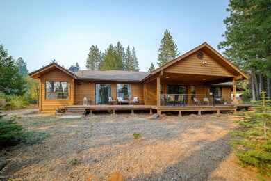 Sprawling Composite Deck