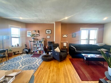 17 Harbor View St unit 3, Dorchester, MA 02125 - photo 4