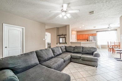 1527 Allison St, Alvin, TX 77511 - photo 5