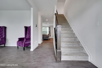 9914 Cedar Park Ct, Louisville, KY 40291 - photo 5