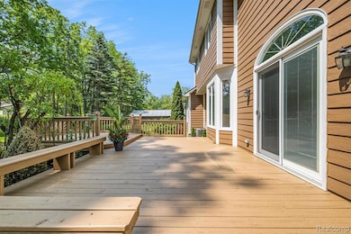 Large deck for entertaining