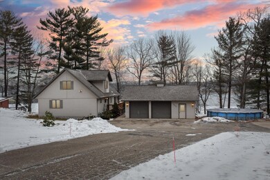 01-8035-Island-View-Dr-Newaygo-MI-49337-