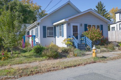 15 Center St, Schenectady, NY 12302 - photo 2