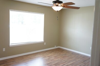 5339 Hillcrest Rd, Crestview, FL 32539 - photo 3