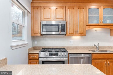 5710 Sailstone Ln, Woodbridge, VA 22193 - photo 6