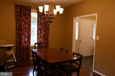 1705 Cliff Dr, Edgewater, MD 21037 - photo 4