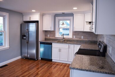 111 Englewood Ave, Pawtucket, RI 02860 - photo 4