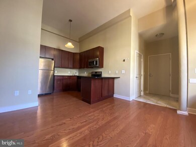 171 Grape St unit 301, Philadelphia, PA 19127 - photo 7