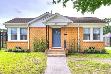 310 Eleanor St, Houston, TX 77009 - photo 3