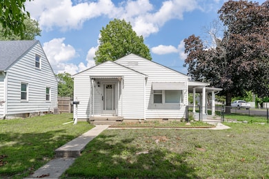 269 S 9th Ave, Beech Grove, IN 46107 - photo 3