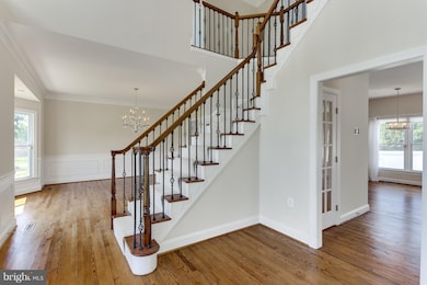 10807 Piney Pond Dr, Great Falls, VA 22066 - photo 5