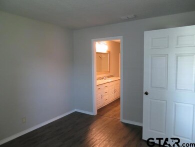 5805 5805 Hollytree, Tyler, TX 75703 - photo 6