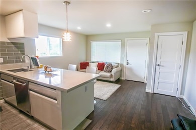 Sterling Crest unit D-315, Austin, TX 78705 - photo 4