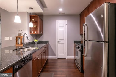 4151 S Four Mile Run Dr unit 104, Arlington, VA 22204 - photo 4