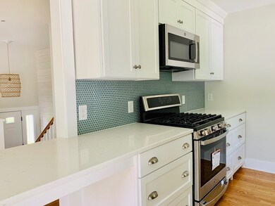 54 Pomeroy Ln, Amherst, MA 01002 - photo 6