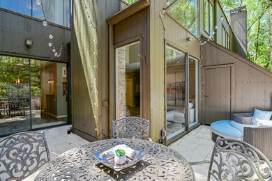 256 Litchfield Ln, Houston, TX 77024 - photo 5