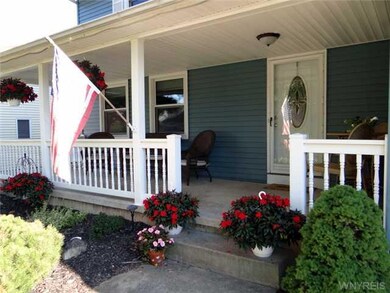 1017 Thomas Fox Dr E, North Tonawanda, NY 14120 - photo 2