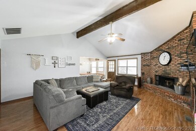 109 W N St, Jenks, OK 74037 - photo 4