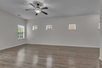 1039 Hemlock Dr, Spring Hill, TN 37174 - photo 6