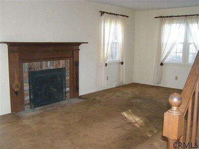 39 W Bayberry Rd, Glenmont, NY 12077 - photo 3