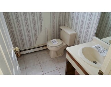 17 Lebanon St, Worcester, MA 01603 - photo 4