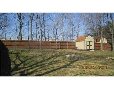 143 Endicott Dr, Warwick, RI 02886 - photo 2