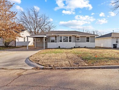 1403 Sherry Ln, Shawnee, OK 74801 - photo 2