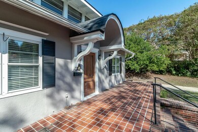 6-web-or-mls-1109 TROUPE ST (c)-0777