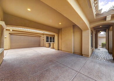 104-Exterior_Garage