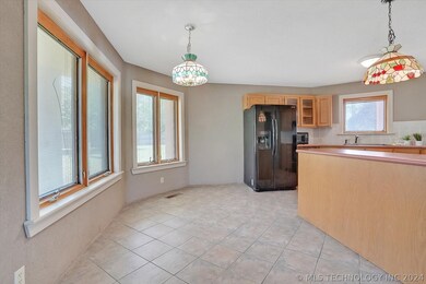 839 W 126th St S, Jenks, OK 74037 - photo 7
