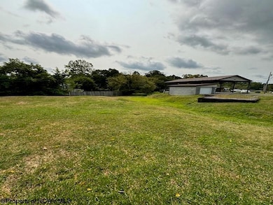 2643 Laurel Park Rd, Clarksburg, WV 26301 - photo 3