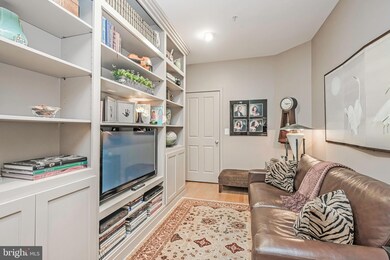 4490 Market Commons Dr unit 103, Fairfax, VA 22033 - photo 4