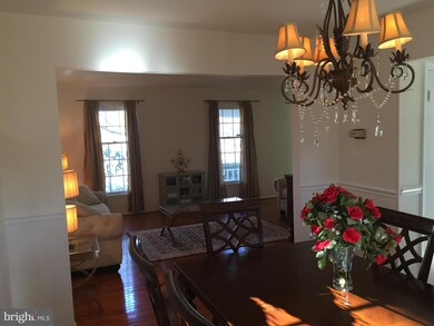 4331 Farm House Ln, Fairfax, VA 22032 - photo 4