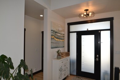 Entry/Foyer