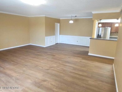 DIning Area-Lyons View