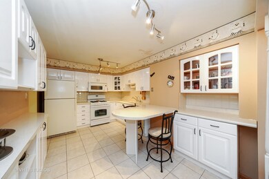 1412 Bayside Dr unit 2, Wheeling, IL 60090 - photo 4