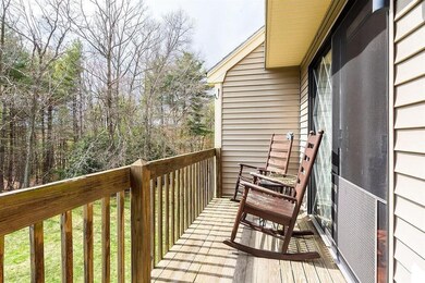 8 Adams Ave, MerriMacK, NH 03054 - photo 5