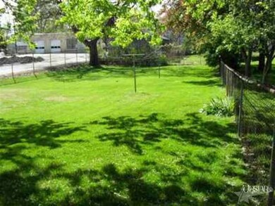 1412 Canal St, New Haven, IN 46774 - photo 2