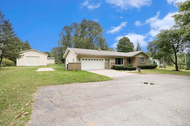 10724 Eastern Ave SE, Wayland, MI 49348 - photo 3