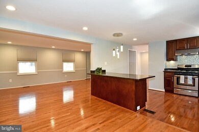 1421 Colesberg St, Silver Spring, MD 20905 - photo 3