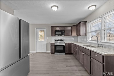 130 E Oak St, Saint Clair, MO 63077 - photo 6