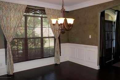 Formal Dining