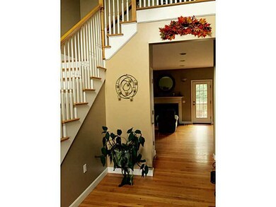 1 W Bluebird Ln, Cranston, RI 02921 - photo 3