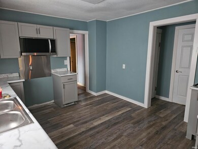 1128 S Elizabeth St, Kokomo, IN 46902 - photo 3