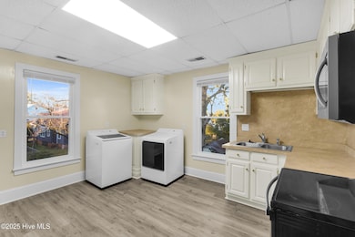 1110 N Pasteur St unit C, New Bern, NC 28560 - photo 3