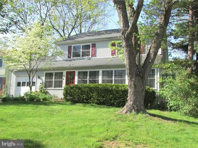 407 Grenoble Dr, Sellersville, PA 18960 - photo 2